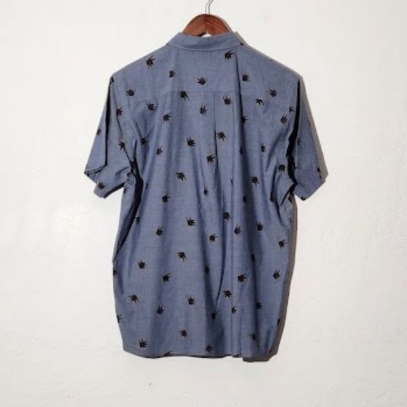 Patagonia Men's Short Sleeve Button-Down Shirt in size Large - Picture 4 of 5